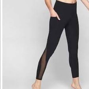 Athleta Intuition 7/8 tight